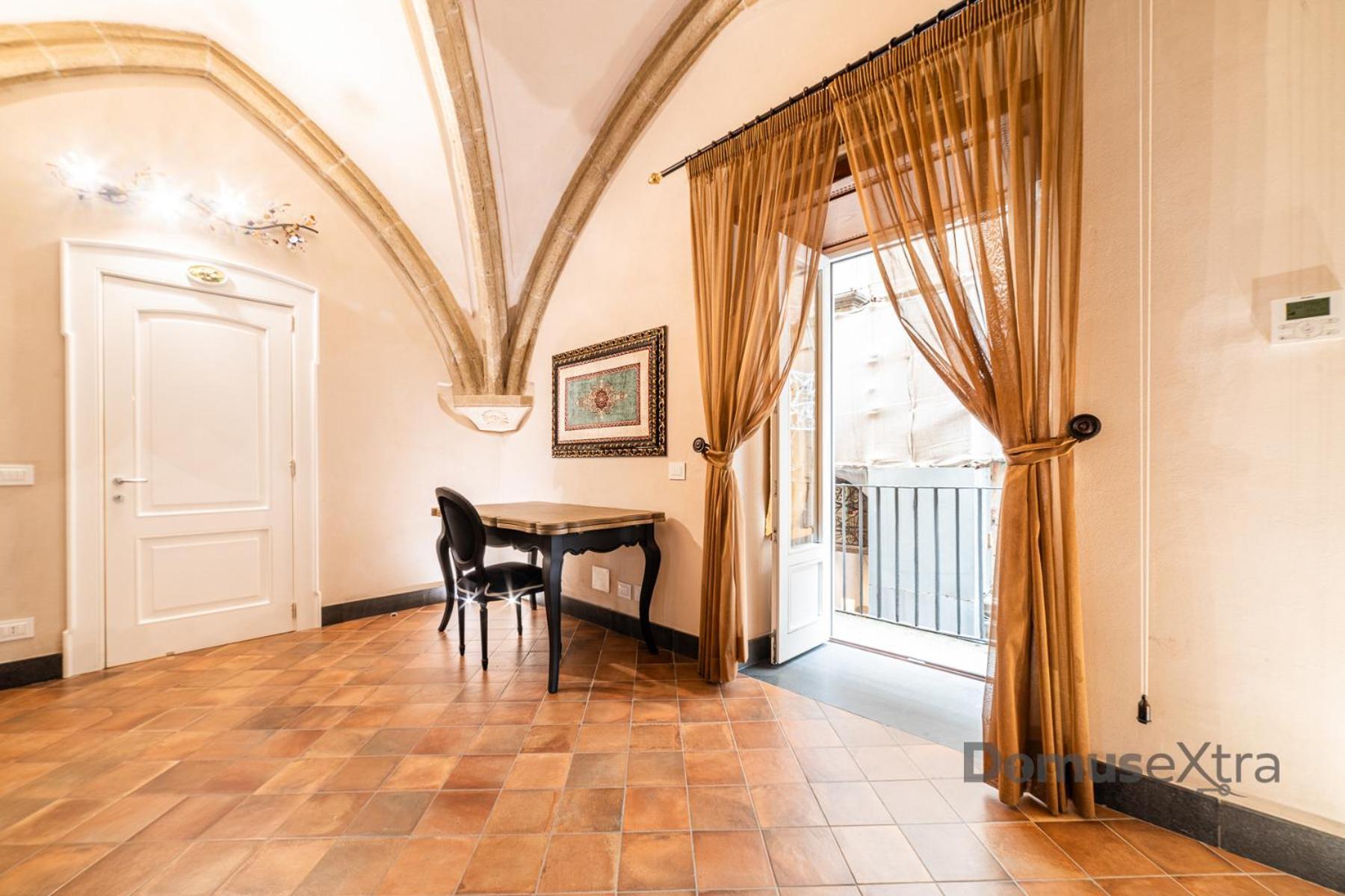Piazza San Domenico Suite By Domusextra Неаполь Екстер'єр фото