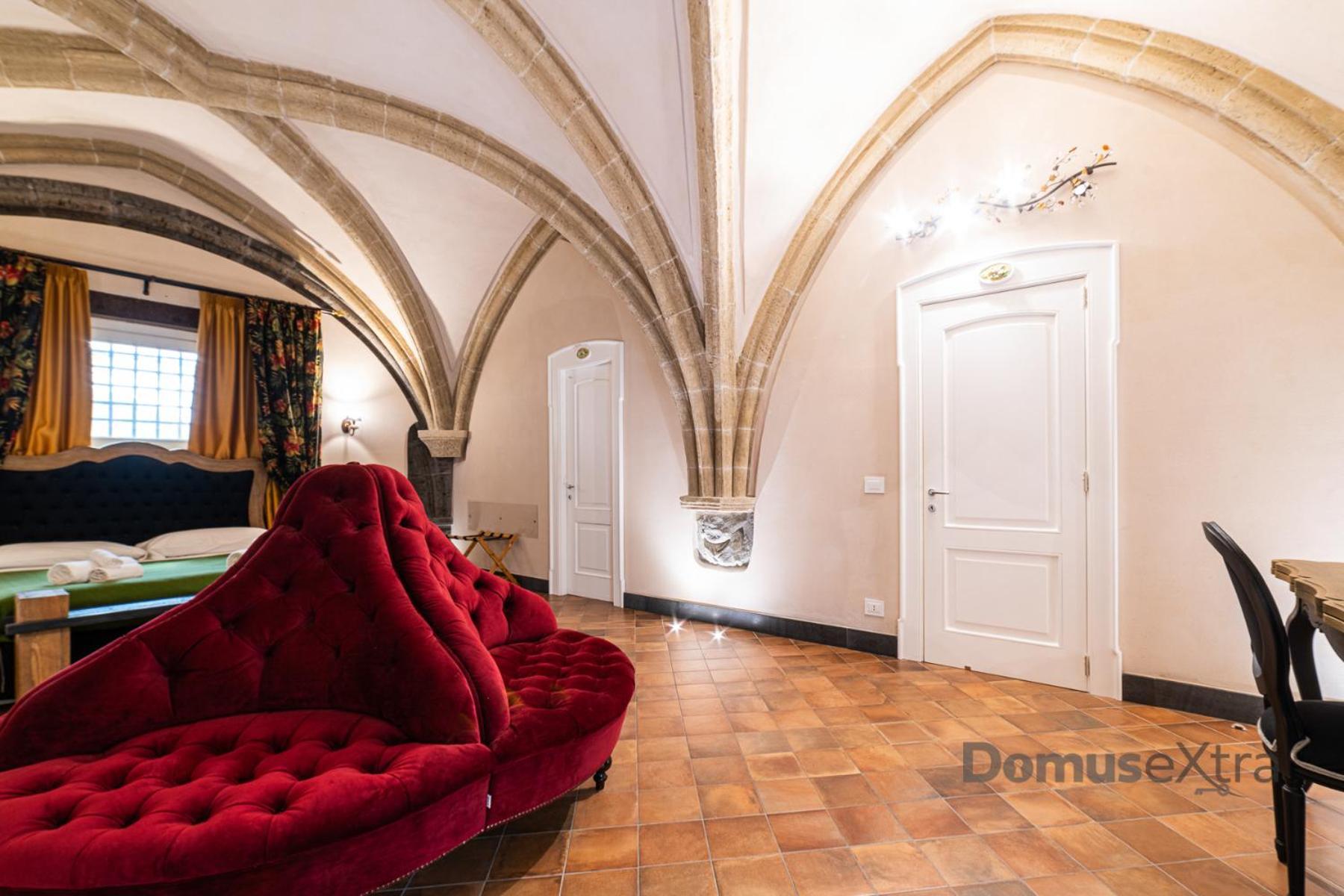 Piazza San Domenico Suite By Domusextra Неаполь Екстер'єр фото