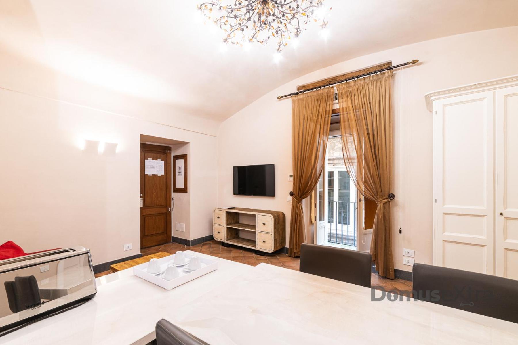 Piazza San Domenico Suite By Domusextra Неаполь Екстер'єр фото